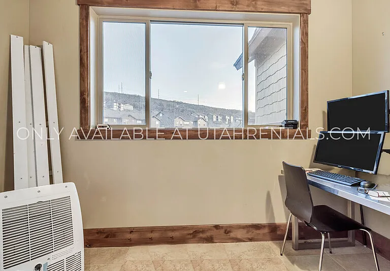 13412 N Alexis Dr — Photo 37