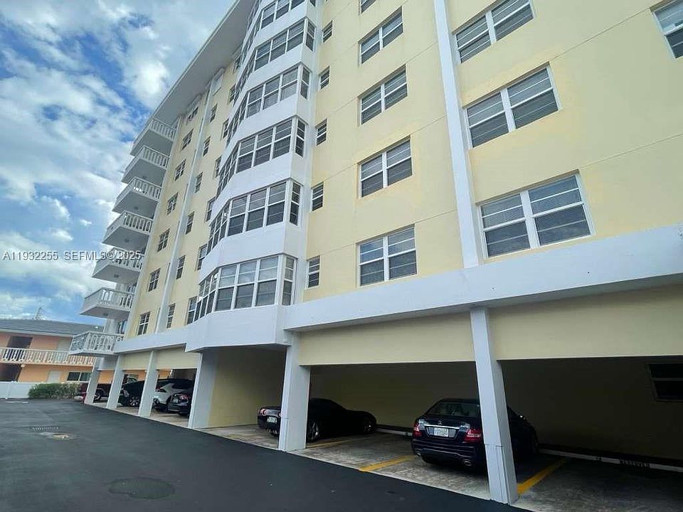 1st image of 2500 NE 48th Ln APT 301