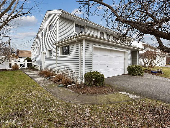 3rd image of 123 Grace St