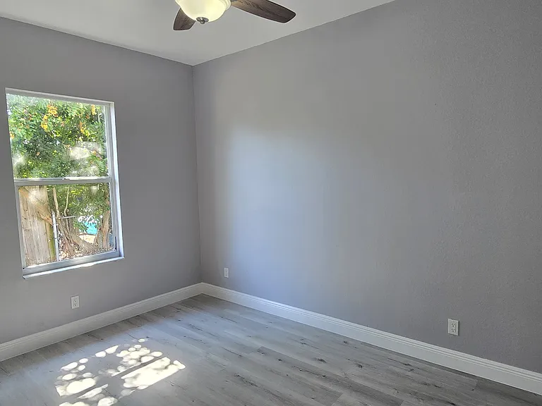 4580 24th Pl SW #B — Photo 9