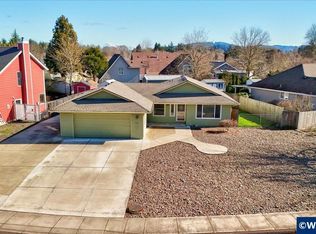 424 SW Augustus Dr, Dallas, OR 97338