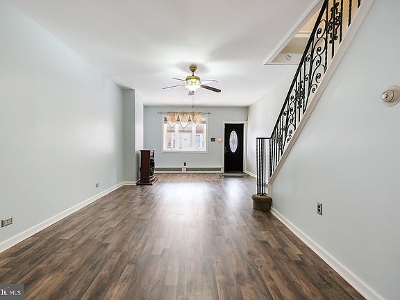 4th image of 2509 E Somerset St