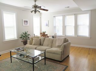 1432 W Roscoe St APT 2, Chicago, IL 60657
