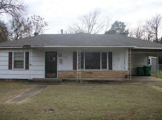 3109 Meadows Dr, Texarkana, TX 75501