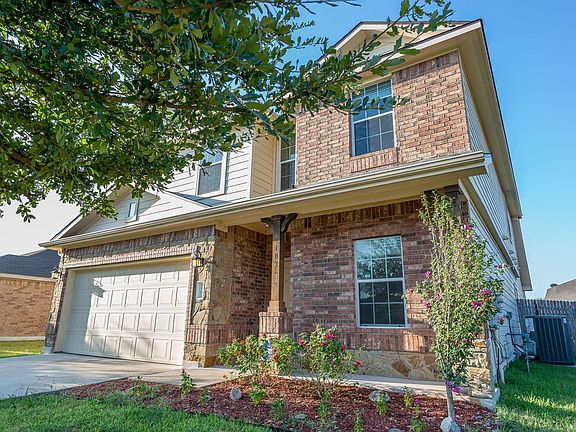 3rd image of 1103 Montell Ln