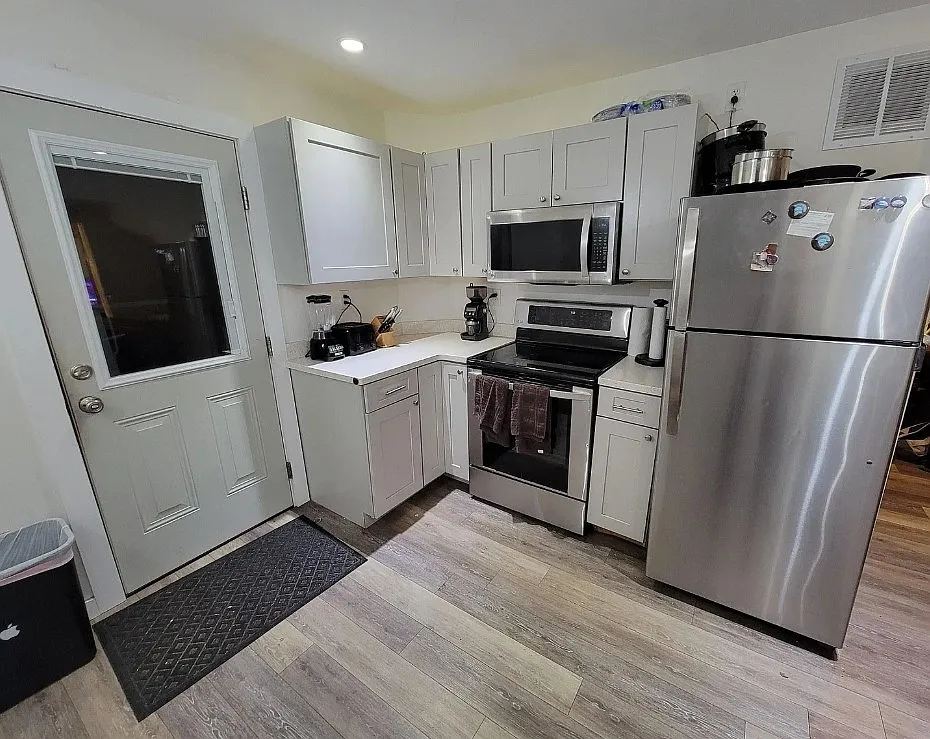 4 bed, 1500 sqft, $2,600 — Photo 2