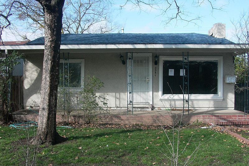 1st image of 2381 Empress St