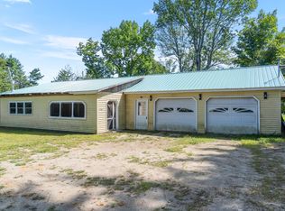 1724 Hallowell Rd, Litchfield, ME 04350