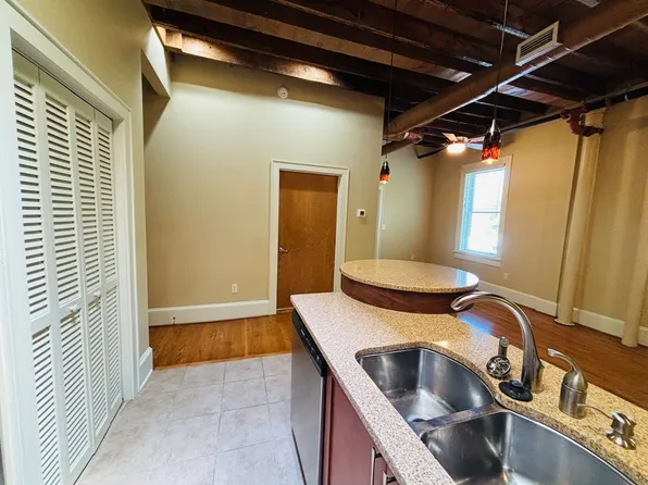 1 Bedroom, 1 Bath Apartment