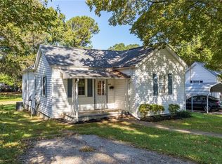 220 N 3rd Ave, Madison, NC 27027