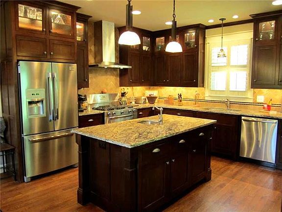 5th image of 959 E Dogwood Ln