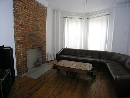 Rented by Townsley & Gay, LLC | media 29