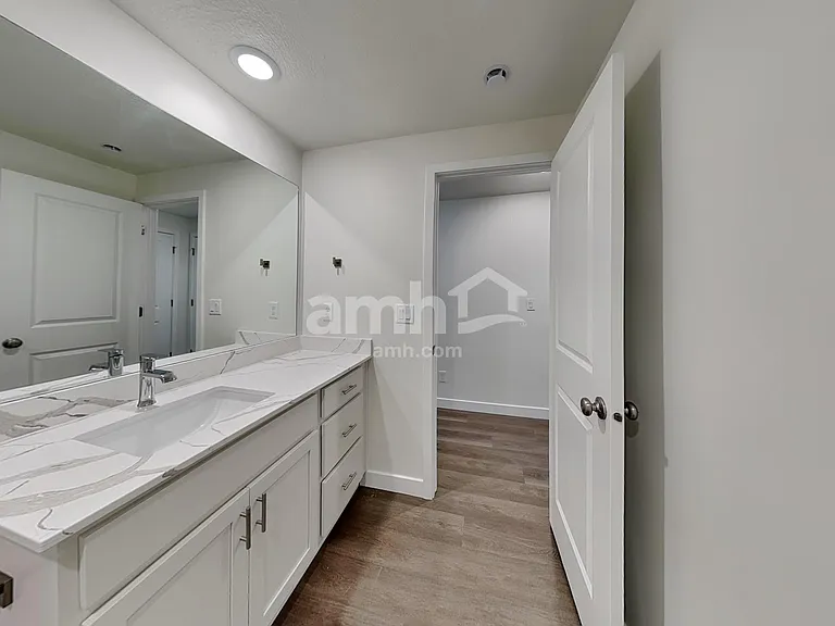 8942 S John Annie Ln — Photo 14