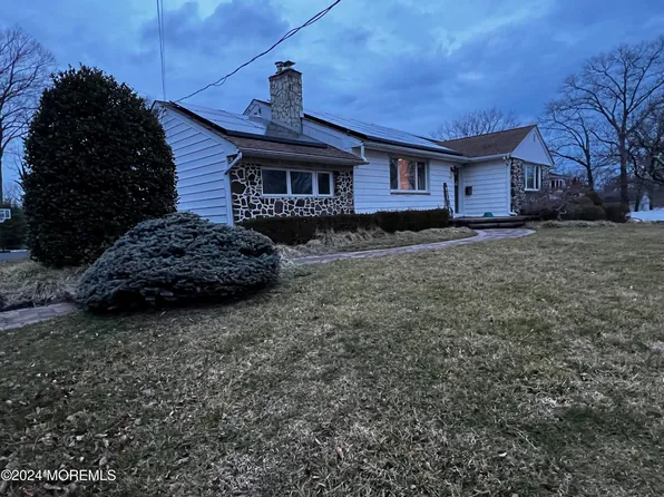 499 W Park Ave, Oakhurst, NJ 07755