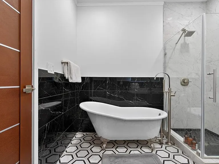 86 Remsen St #3 — Photo 24