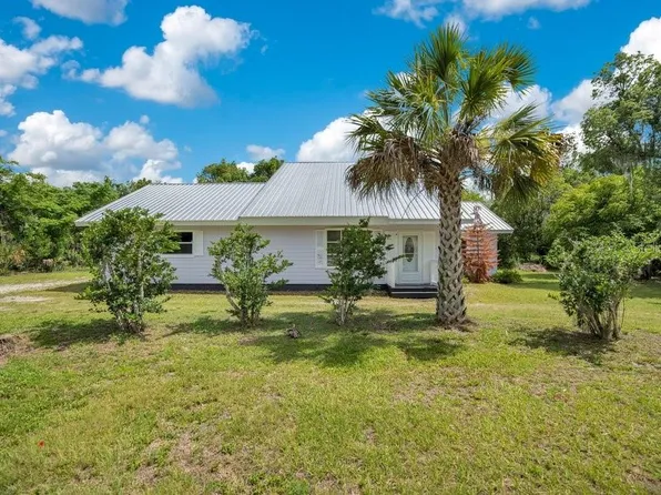 110 W Washington Ave, Deland, FL 32720