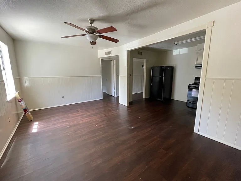 222 E Phillips Rd #4 — Photo 4