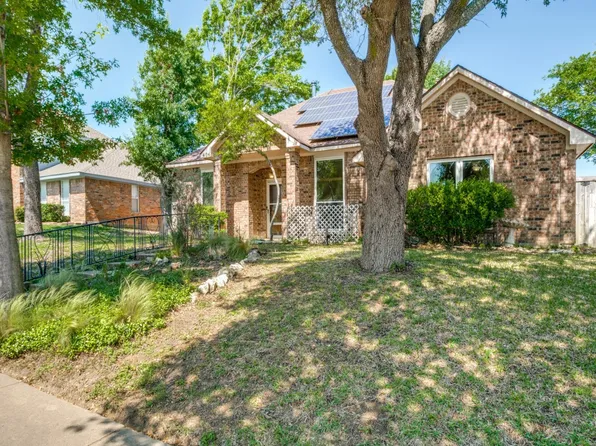 404 Golden Meadow Dr, Desoto, TX 75115