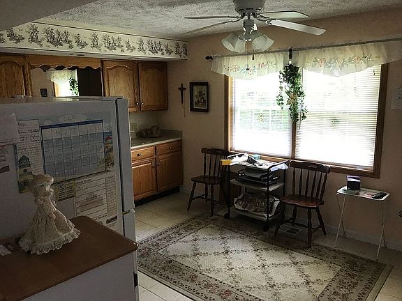 4th image of 1973 Rosewood Dr