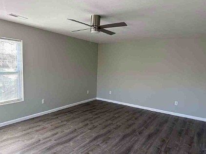 4th image of 608 Branch St #608