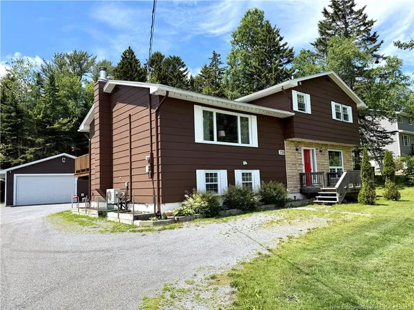 129 Inglewood Dr, Grand Bay Westfield, NB E5K 2E4