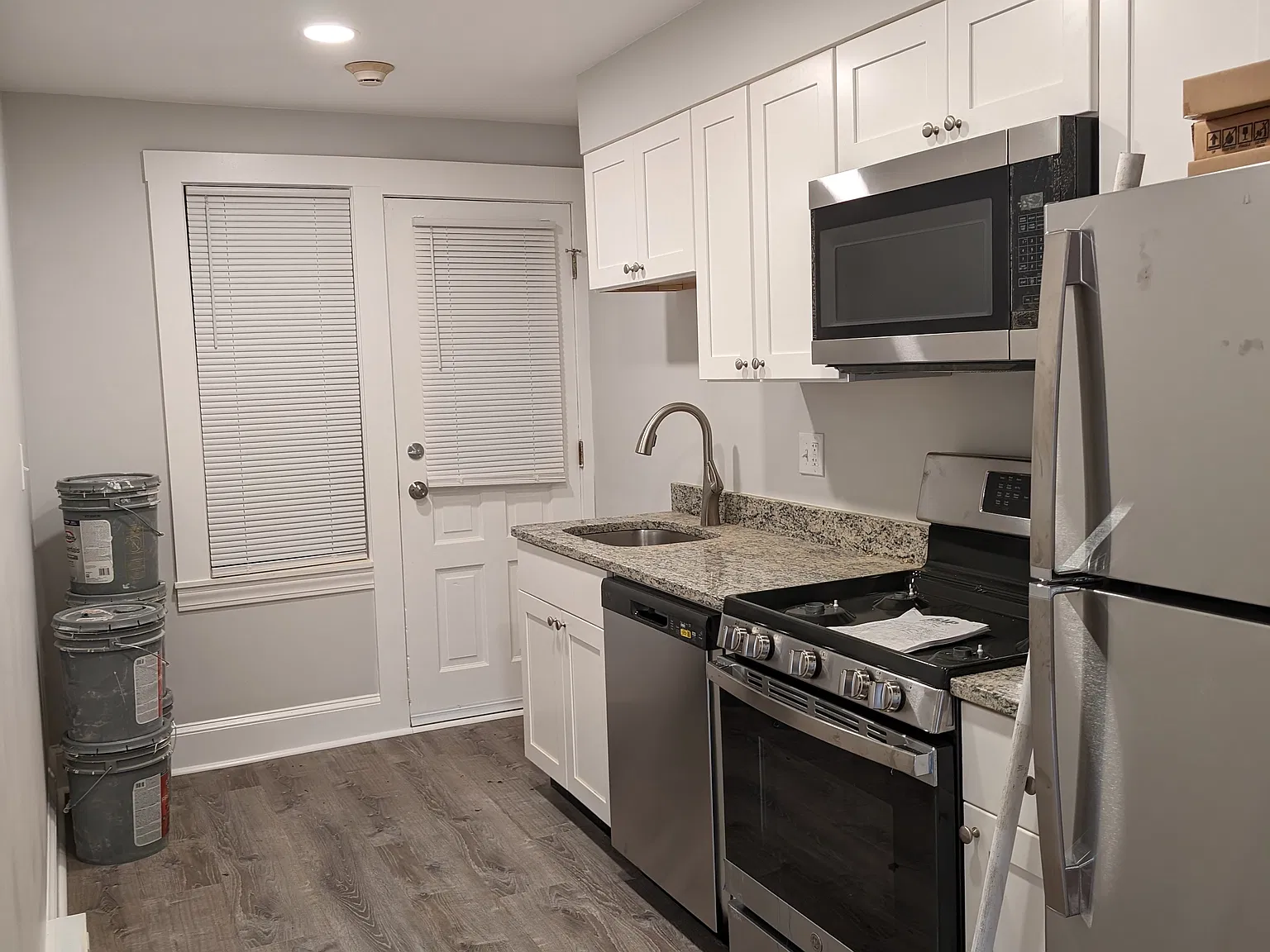 720 Winthrop Ave — Photo 1