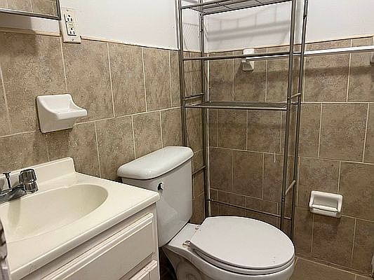 2nd image of 423 E 114th St APT 2A