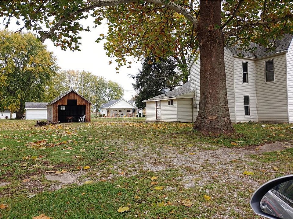 2nd image of 116 Pine St