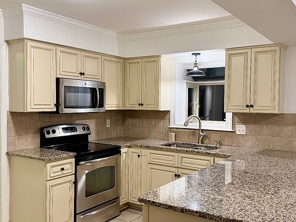 4th image of 2400 Ferguson Rd