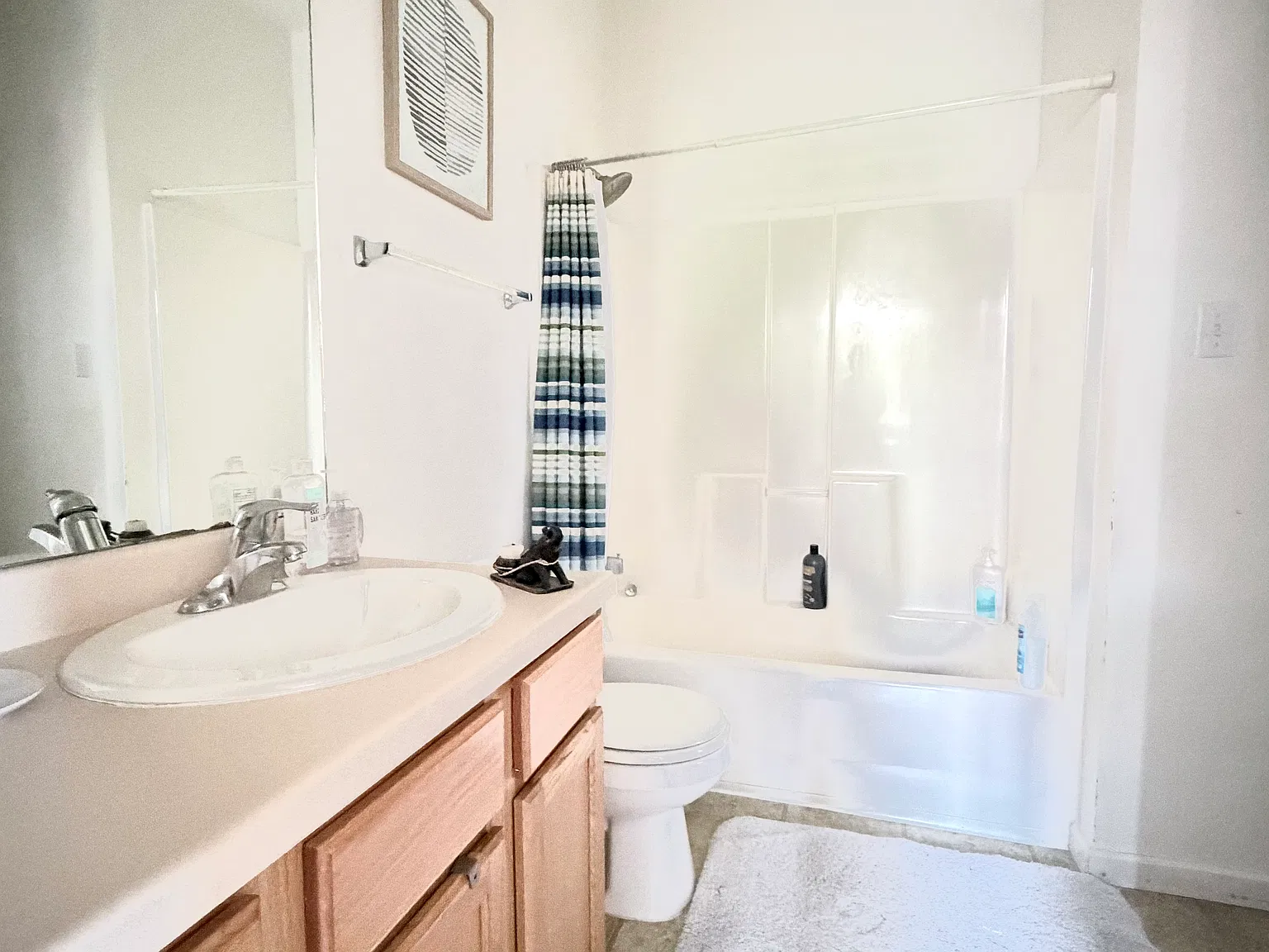 3 bed, 1400 sqft, $1,100 — Photo 3