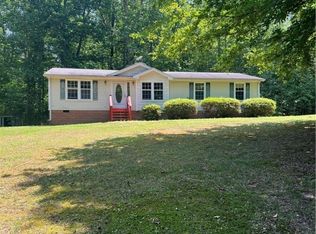 1092 Mallorys Ford Rd, Louisa, VA 23093
