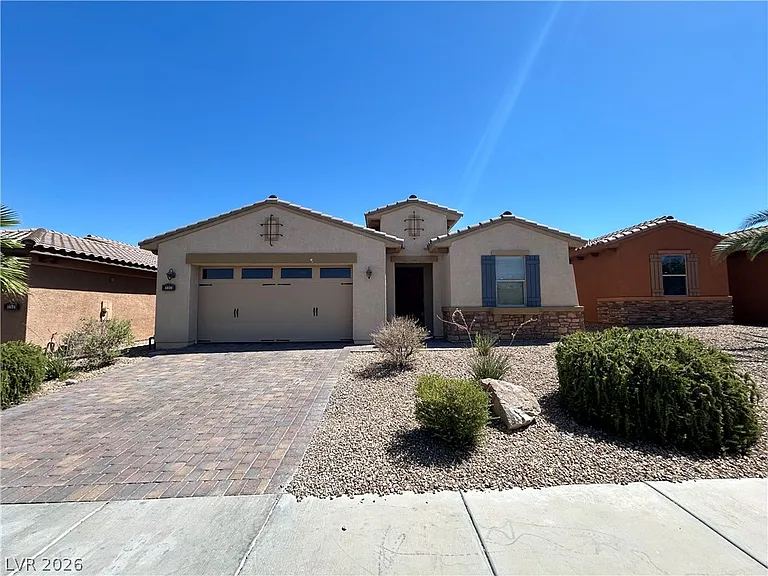 1030 Via Nandina Pl — Photo 1