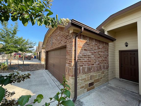 4th image of 128 Stacy Ln
