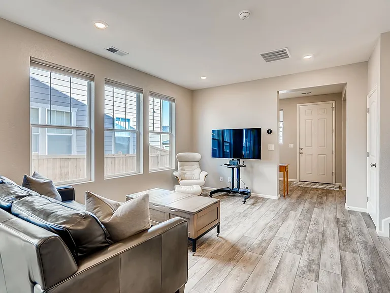 13710 Ash Cir — Photo 6