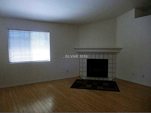 2nd image of 5380 Angler Cir Unit 202