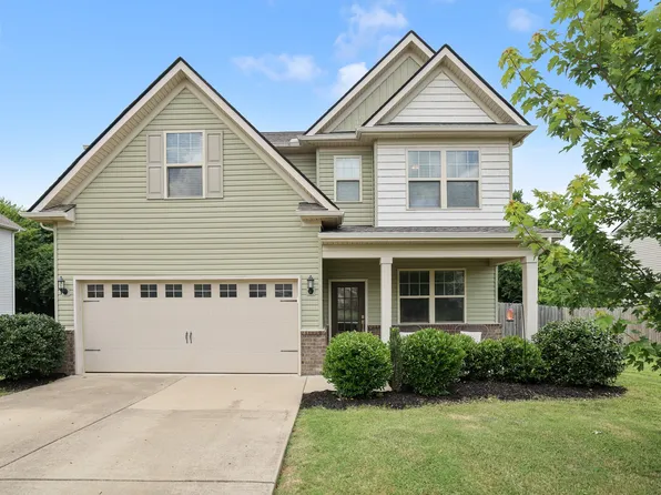 8015 Regiment Dr, Spring Hill, TN 37174