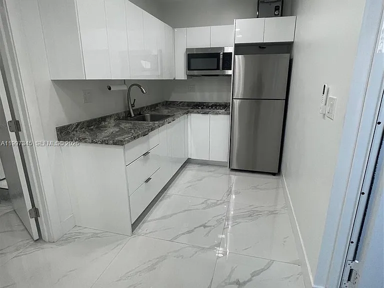 15426 SW 168th Ter #2 — Photo 2