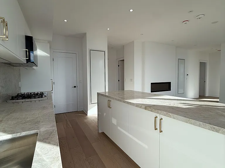 505 Glencairn Ave #203 — Photo 4