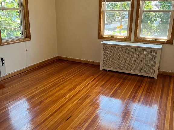 3rd image of 121 Berry Hill Rd Floor 2