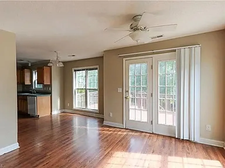 4820 Manteo Ln — Photo 12