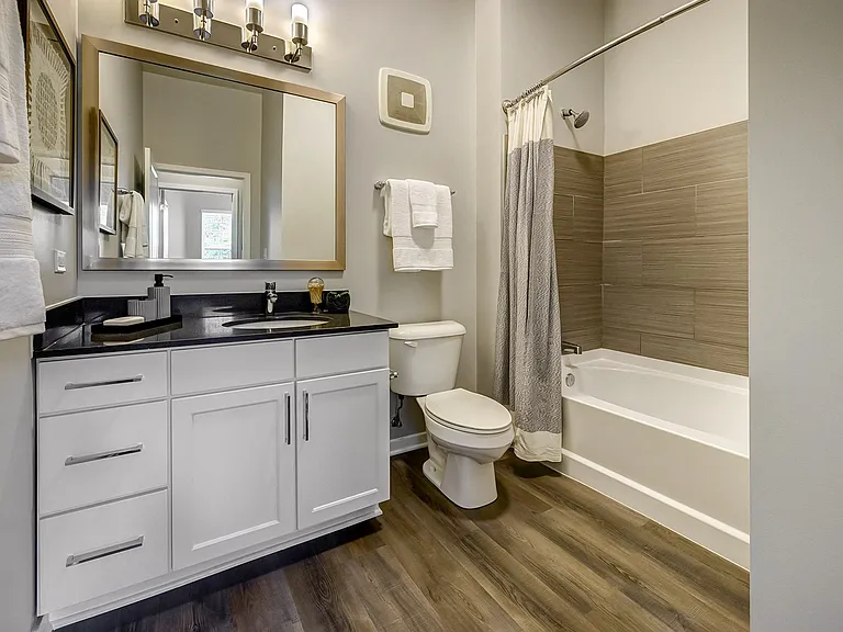 Reserve at Glenview — Photo 14