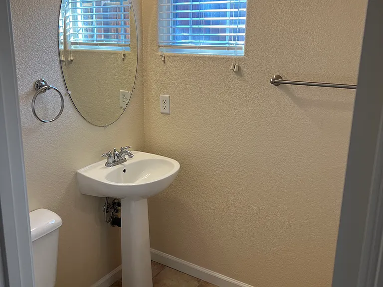 4200 San Jeronimo Ter — Photo 10