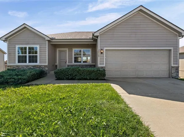 26169 W 141st Ter, Olathe, KS 66061