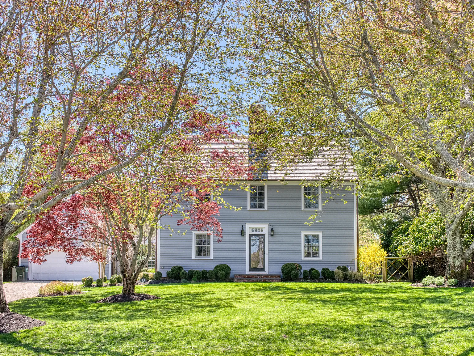 Sophisticated Bridgehampton Retreat - Newly Renovated — Photo 1