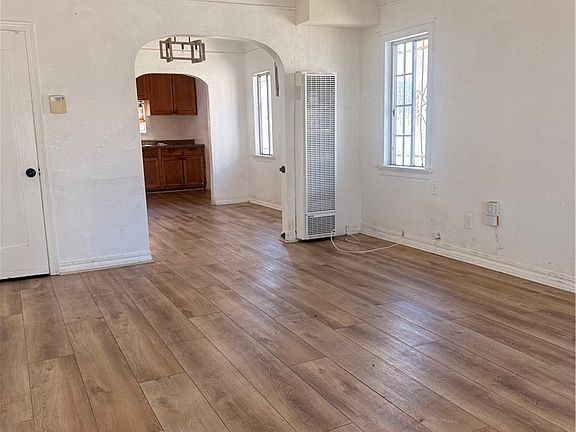 3rd image of 2742 Cudahy St