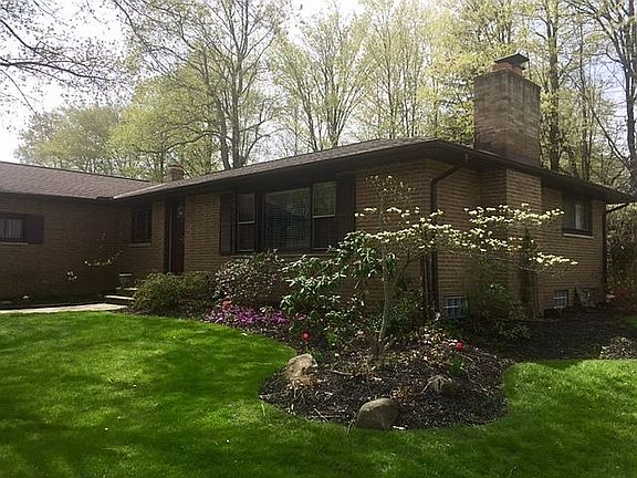 5th image of 1642 Windsor Dr
