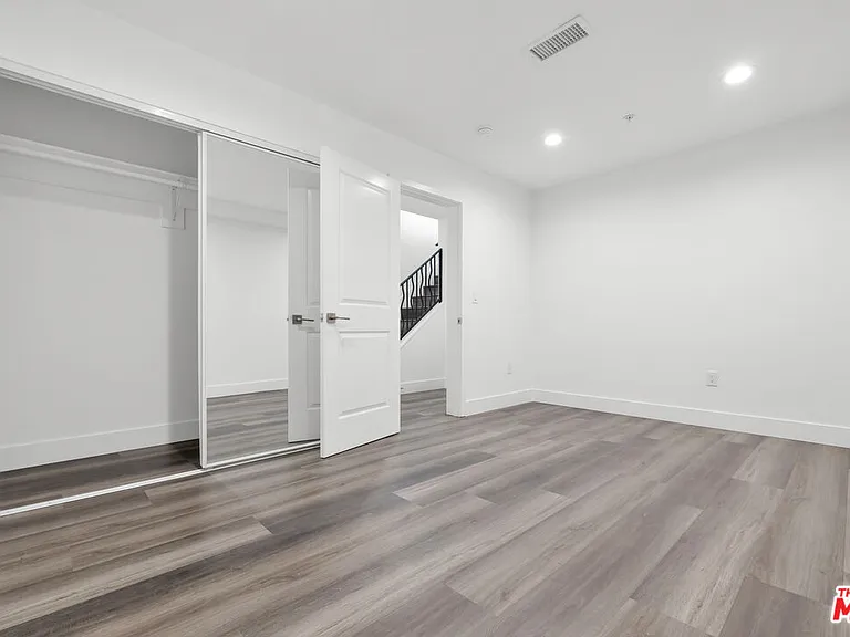 6006 N Klump Ave #1 — Photo 14