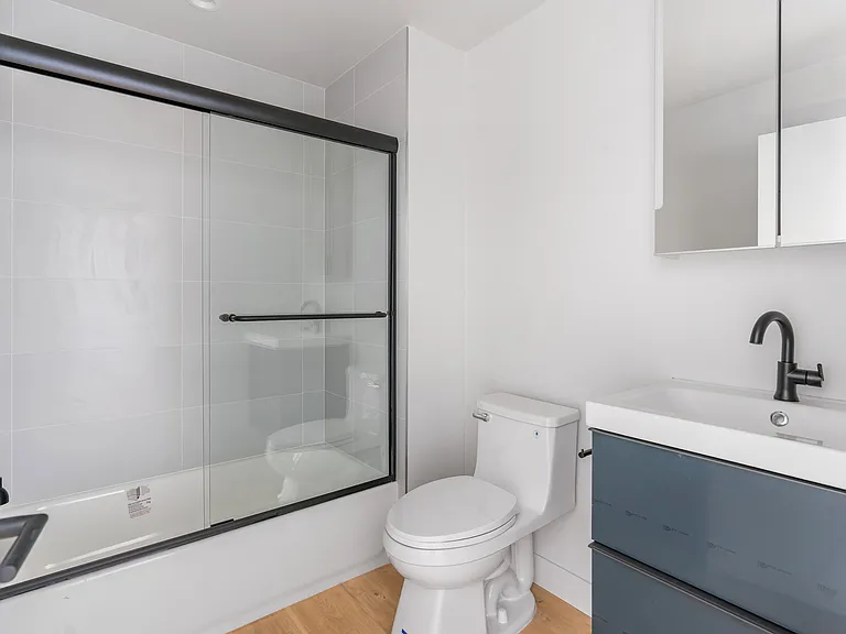 266 S Park View St #266 — Photo 19