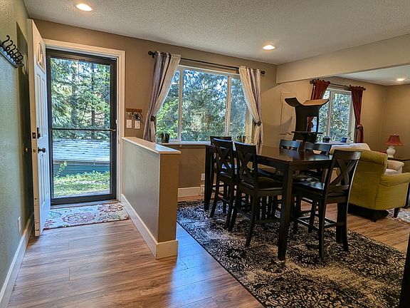 3rd image of 18029 NE 155th Pl