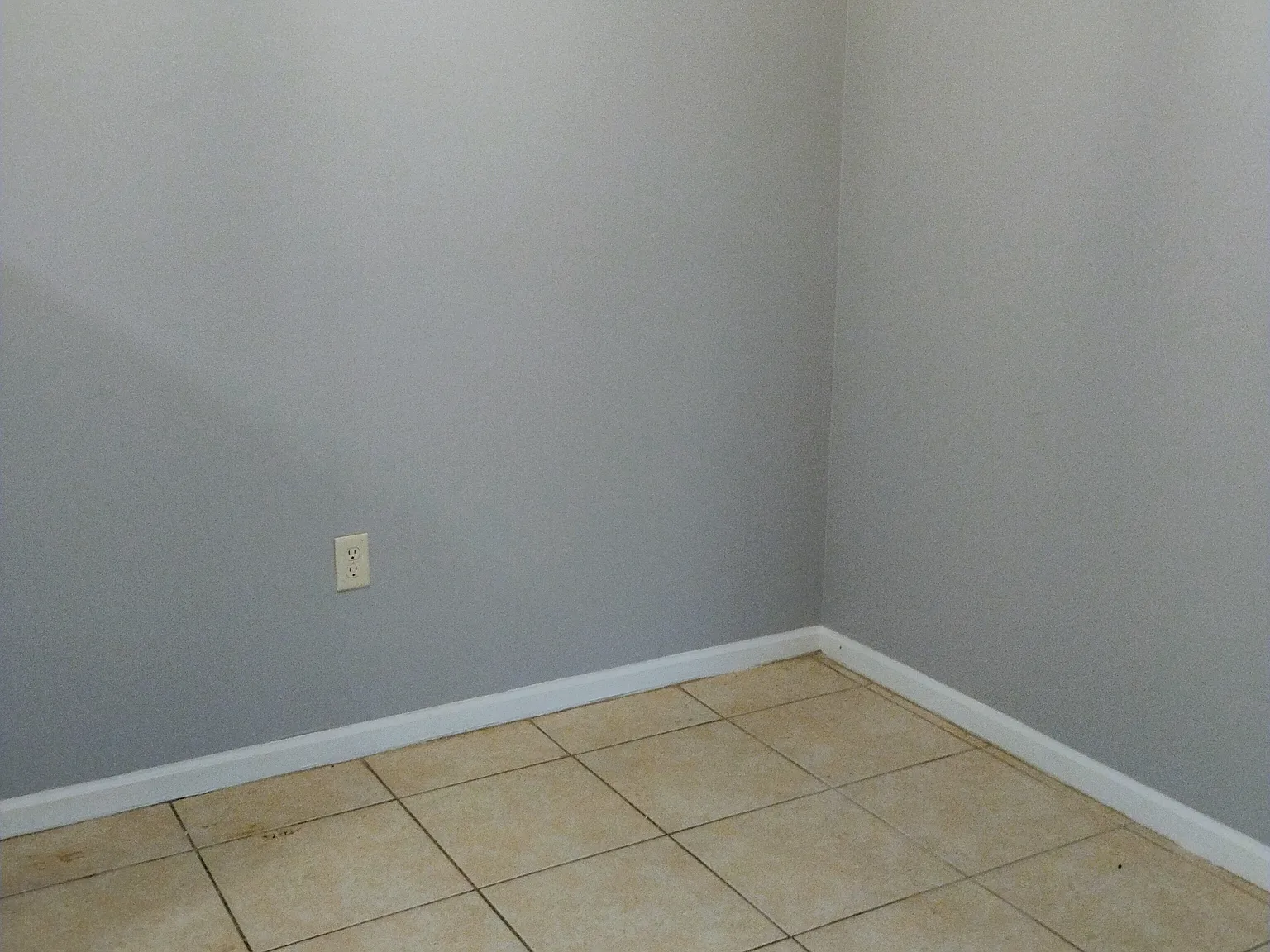 2 bed, 850 sqft, $950 — Photo 4